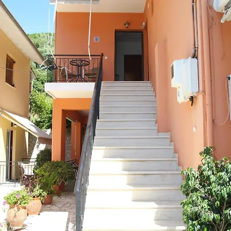 And Thomas 4 Vasiliki